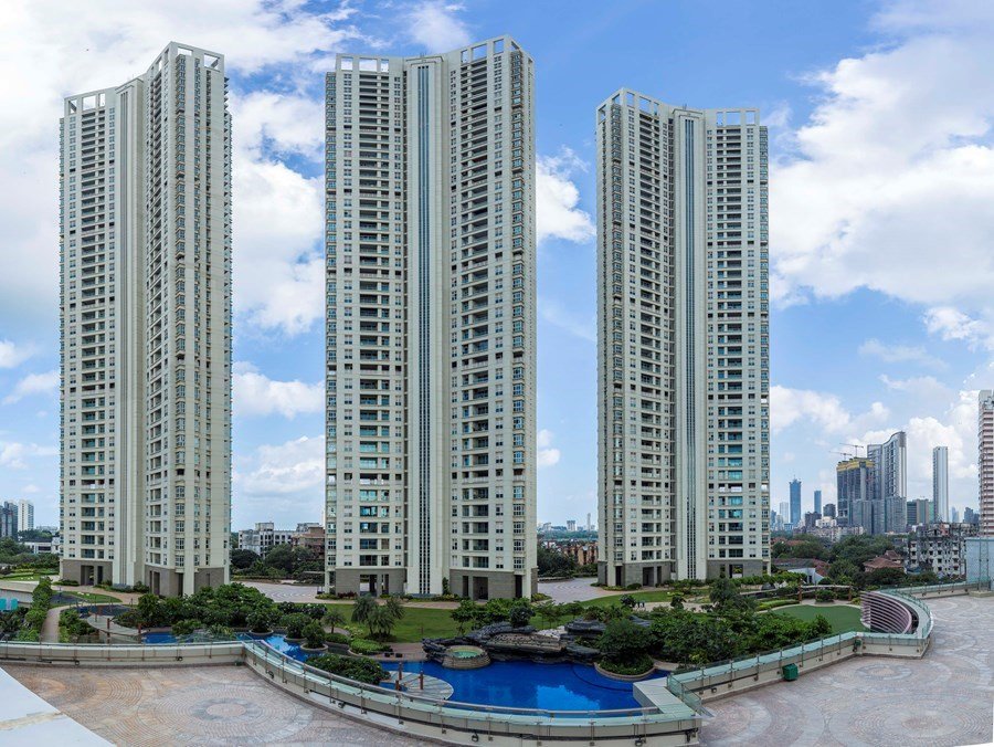 Raheja Vivarea